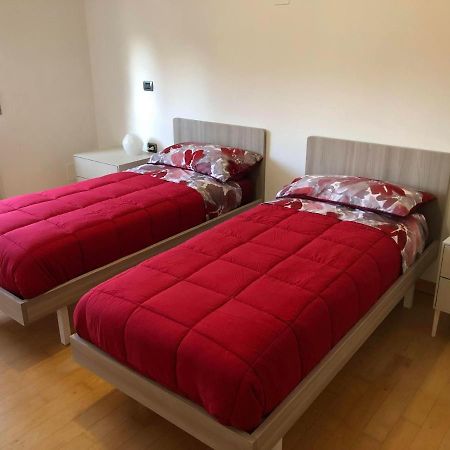 Appartamento A Casa Di Tamy Fabriano Luaran gambar