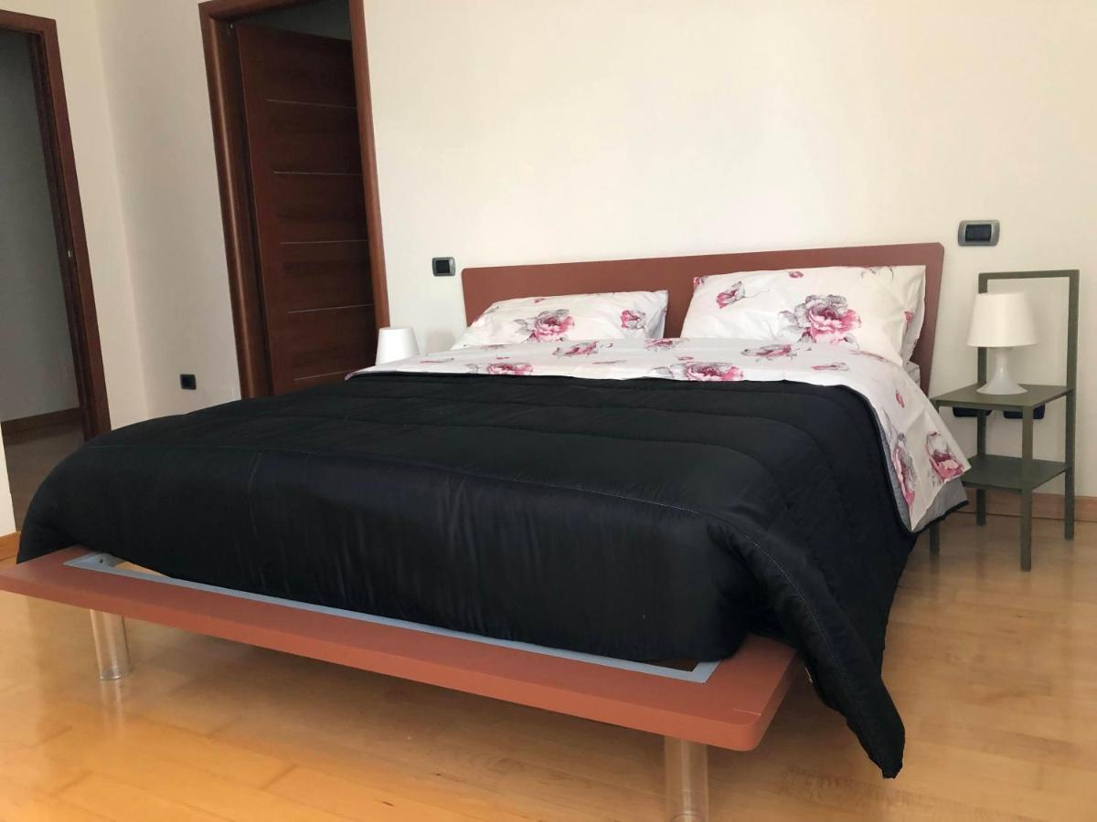 Appartamento A Casa Di Tamy Fabriano Luaran gambar