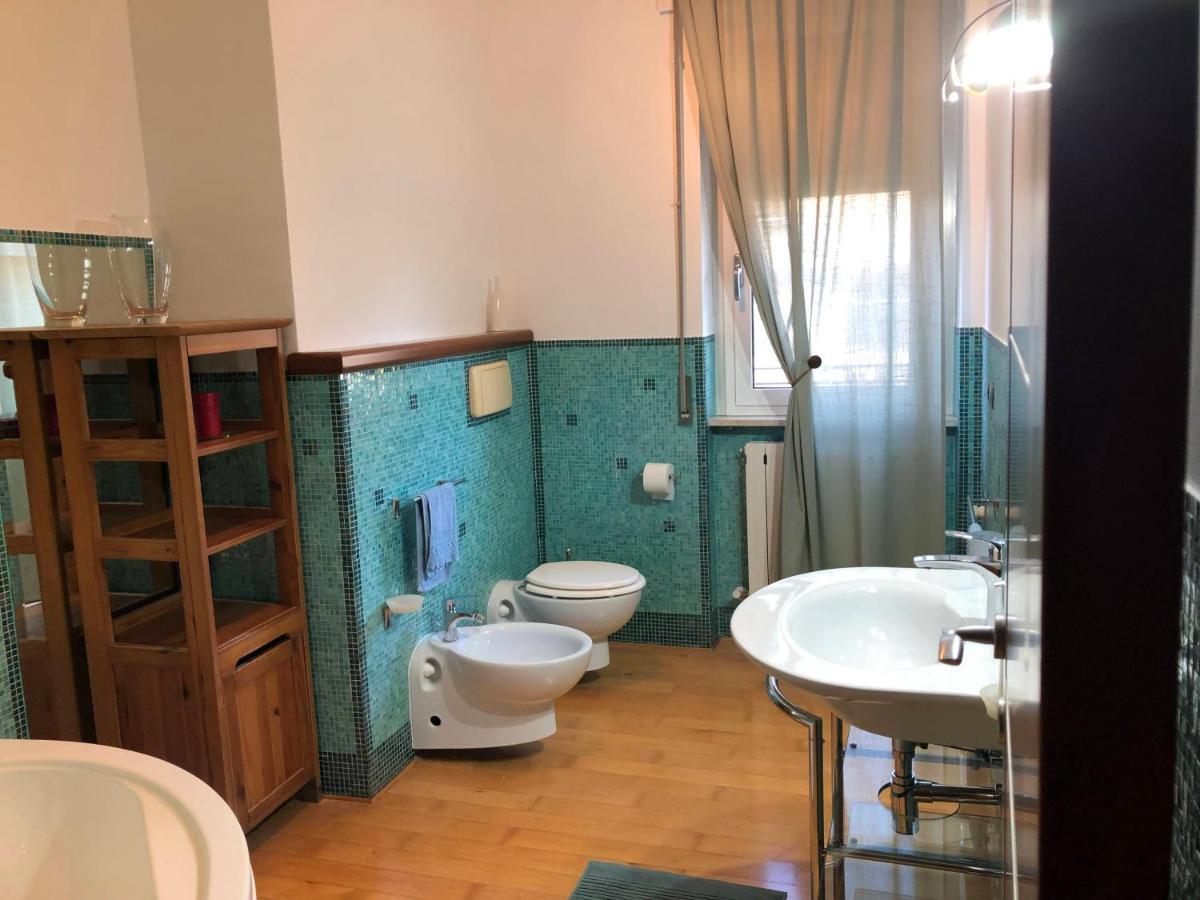 Appartamento A Casa Di Tamy Fabriano Luaran gambar